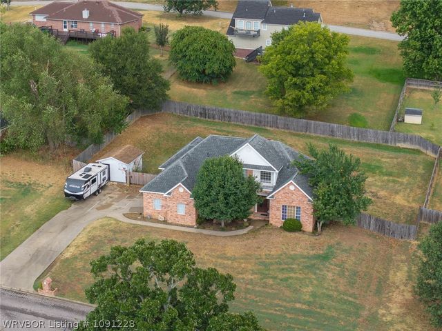 3201 Rosewood Lane, Van Buren, AR 72956