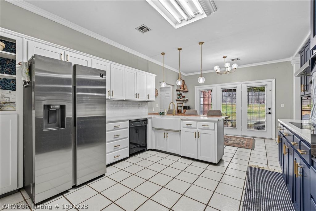 3201 Rosewood Lane 3201 Rosewood Lane