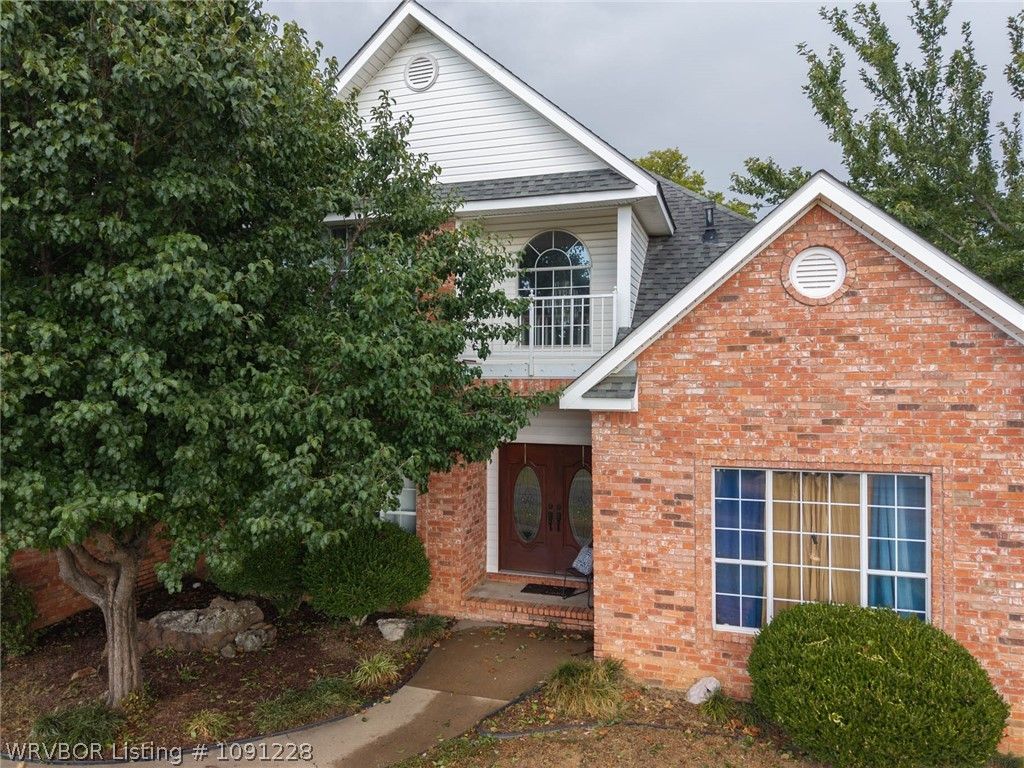 3201 Rosewood Lane 3201 Rosewood Lane