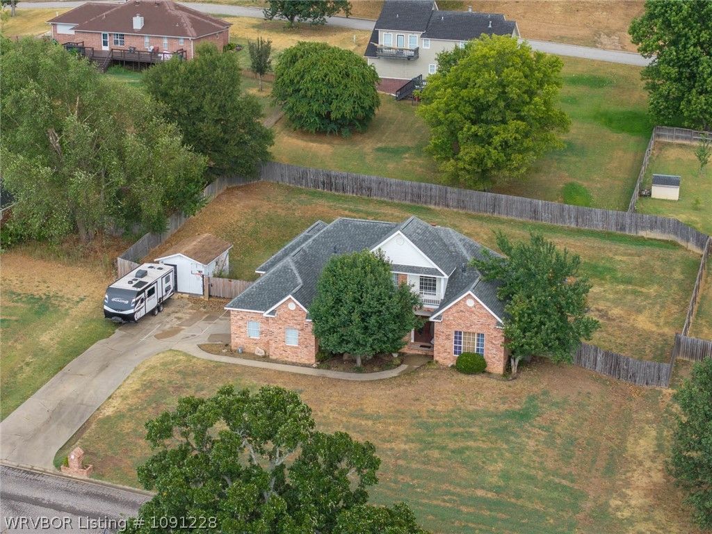3201 Rosewood Lane 3201 Rosewood Lane