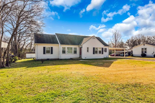208 Hickory Dr, Shelbyville, TN 37160