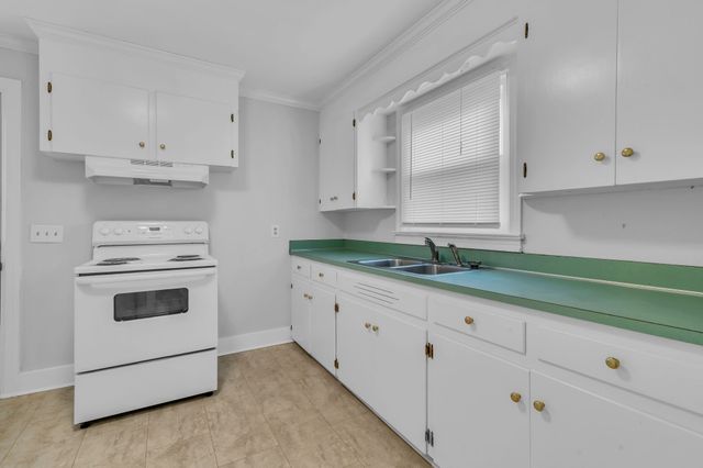 208 Hickory Dr, Shelbyville, TN 37160