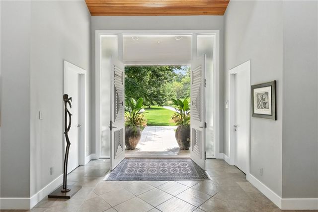 52 Timberhill Dr, Sewickley Heights, PA 15143