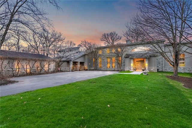 52 Timberhill Dr, Sewickley Heights, PA 15143