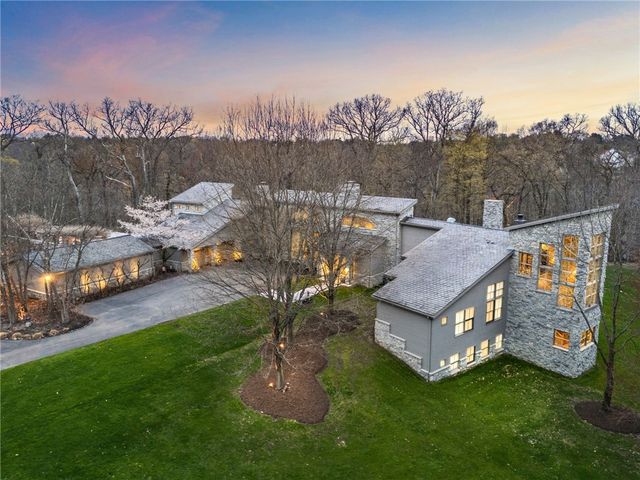 52 Timberhill Dr, Sewickley Heights, PA 15143