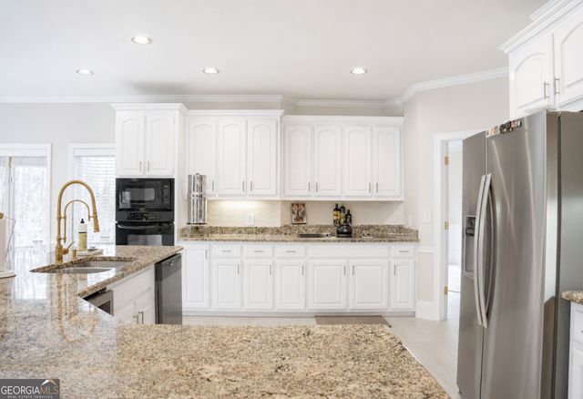 2175 River Cliff Drive, Roswell, GA 30076