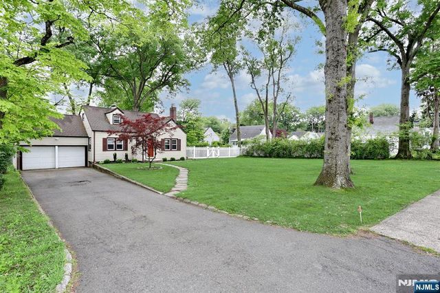 191 4th Avenue, Westwood, NJ 07675