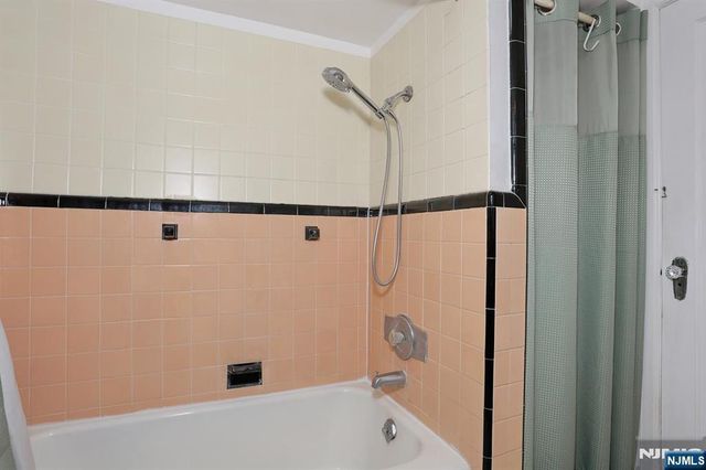 191 4th Avenue, Westwood, NJ 07675