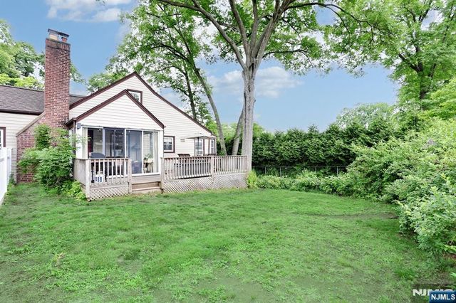 191 4th Avenue, Westwood, NJ 07675