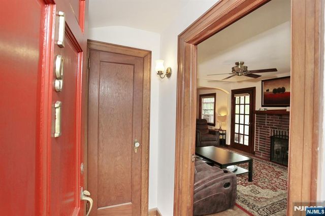 191 4th Avenue, Westwood, NJ 07675