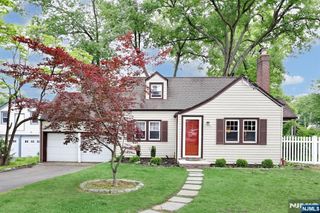 191 4th Avenue, Westwood, NJ 07675