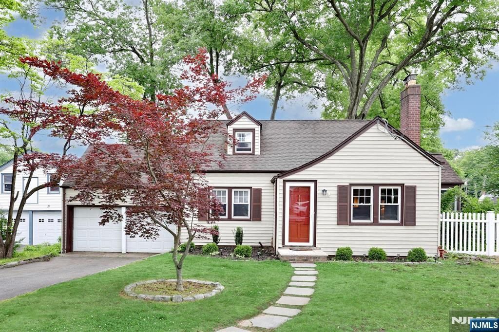 191 4th Avenue, Westwood, NJ 07675