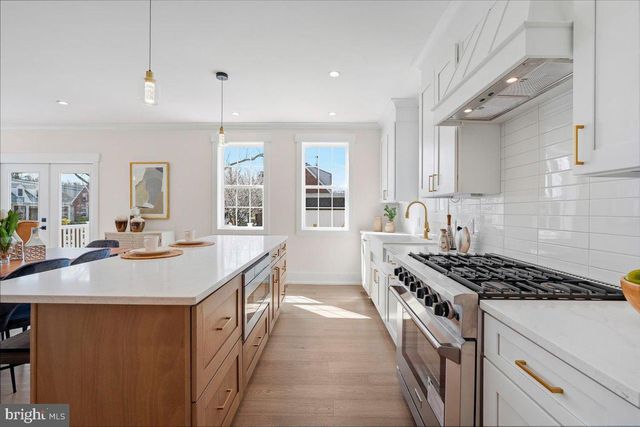 800 ELDER ST NW, Washington, DC 20012