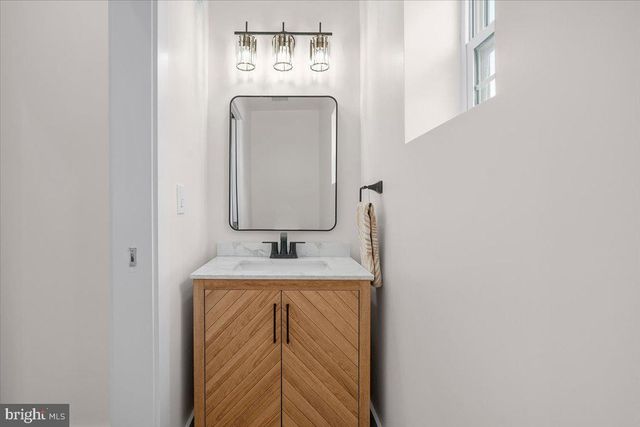 800 ELDER ST NW, Washington, DC 20012