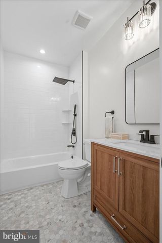 800 ELDER ST NW, Washington, DC 20012