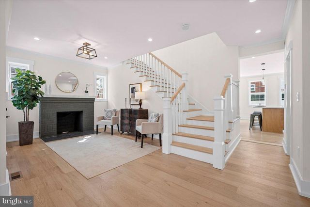 800 ELDER ST NW, Washington, DC 20012