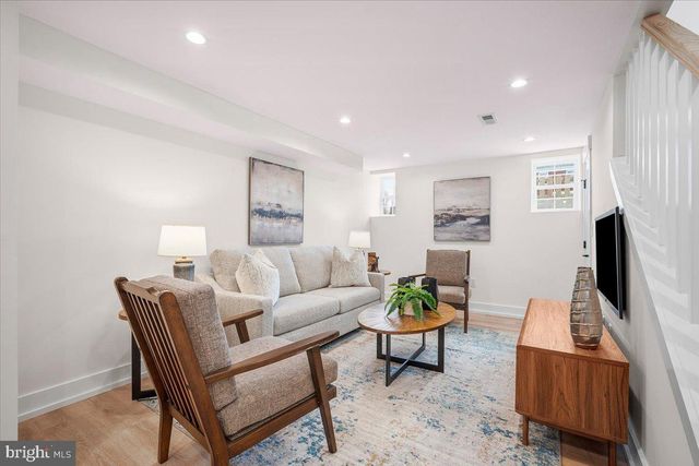 800 ELDER ST NW, Washington, DC 20012