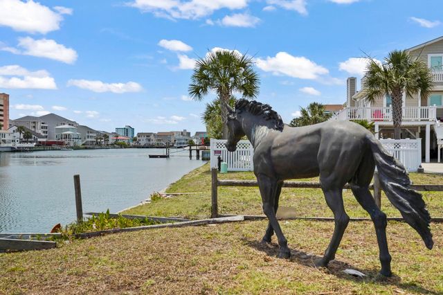 310 37th Ave. N, North Myrtle Beach, SC 29582