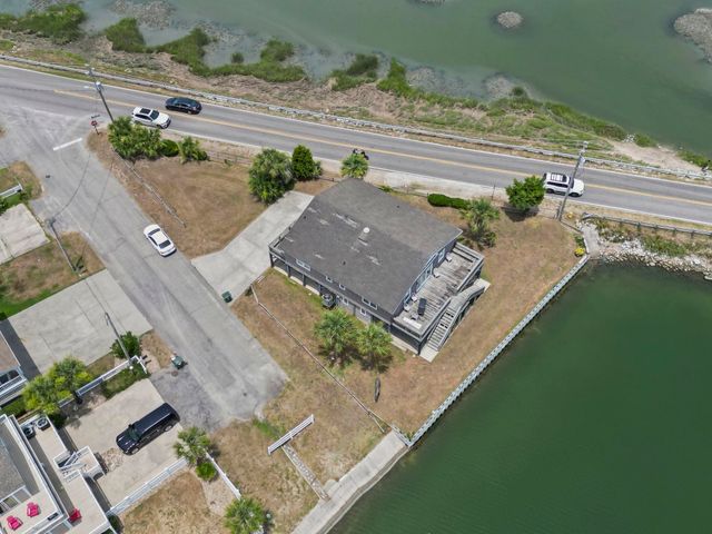 310 37th Ave. N, North Myrtle Beach, SC 29582