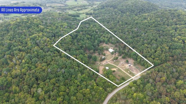 1100 Snake Hollow Rd, Hartsville, TN 37074