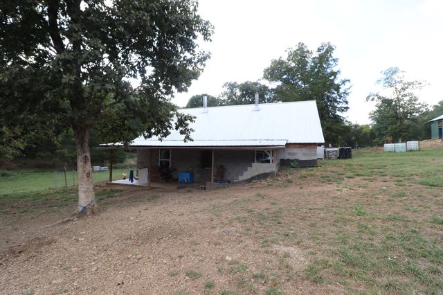 1100 Snake Hollow Rd, Hartsville, TN 37074
