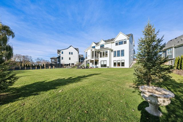5960 Prestwick Court, Excelsior, MN 55331