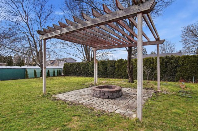 5007 N Darin Rd, Otis Orchards, WA 99027