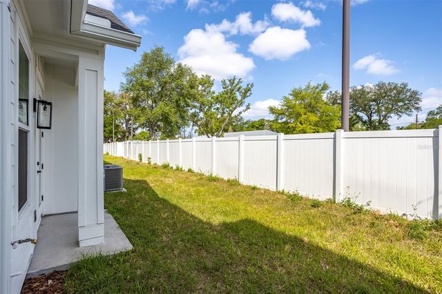 3814 FERN HOLLOW PLACE, Tampa, FL 33614