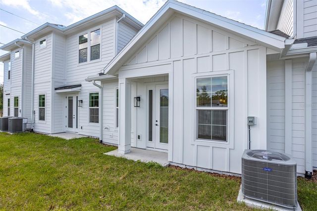3814 FERN HOLLOW PLACE, Tampa, FL 33614