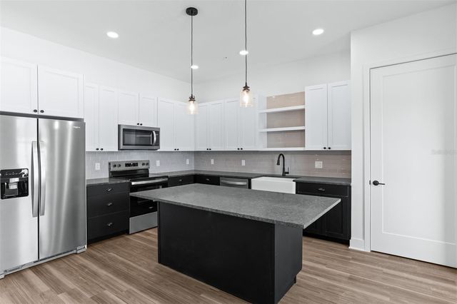 3814 FERN HOLLOW PLACE, Tampa, FL 33614