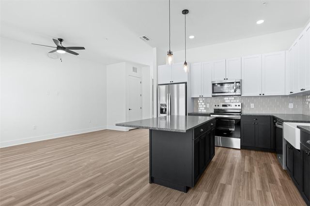 3814 FERN HOLLOW PLACE, Tampa, FL 33614