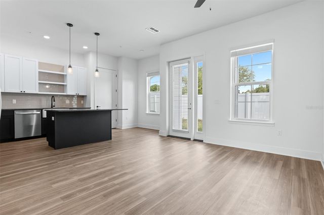 3814 FERN HOLLOW PLACE, Tampa, FL 33614