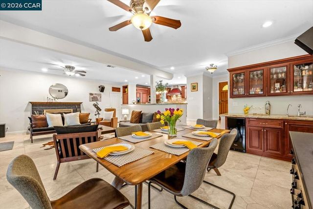 1642 Carriage Dr, Walnut Creek, CA 94598