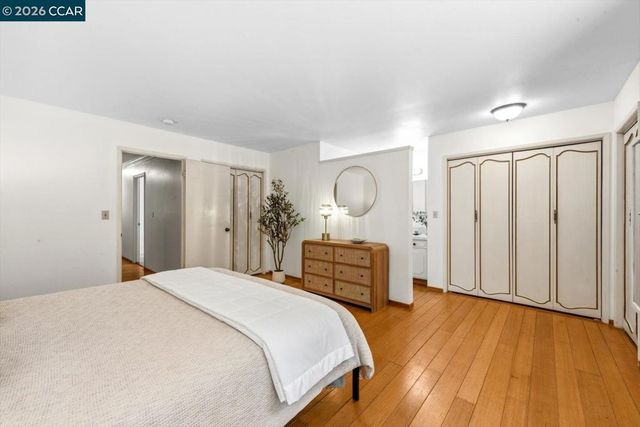 1642 Carriage Dr, Walnut Creek, CA 94598