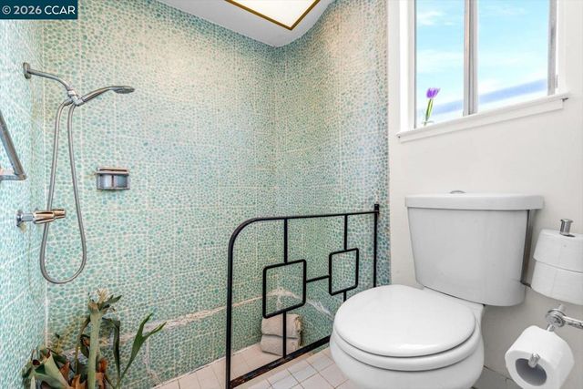 1642 Carriage Dr, Walnut Creek, CA 94598