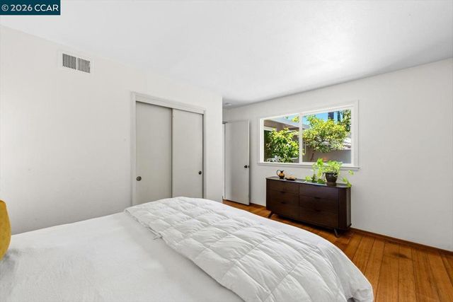 1642 Carriage Dr, Walnut Creek, CA 94598