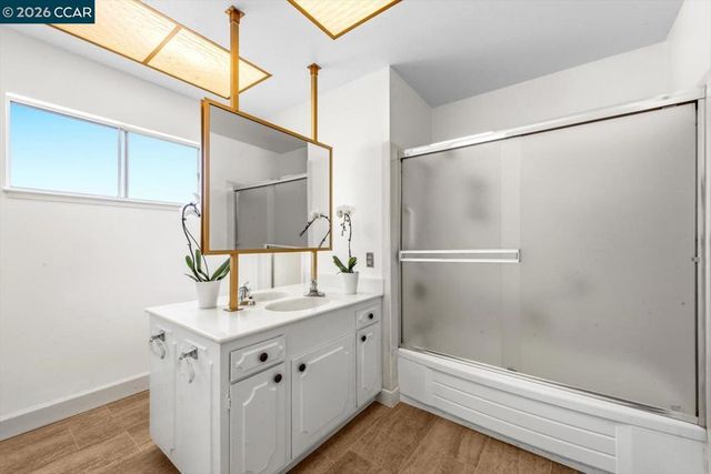 1642 Carriage Dr, Walnut Creek, CA 94598