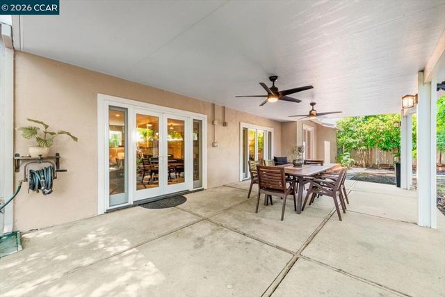 1642 Carriage Dr, Walnut Creek, CA 94598