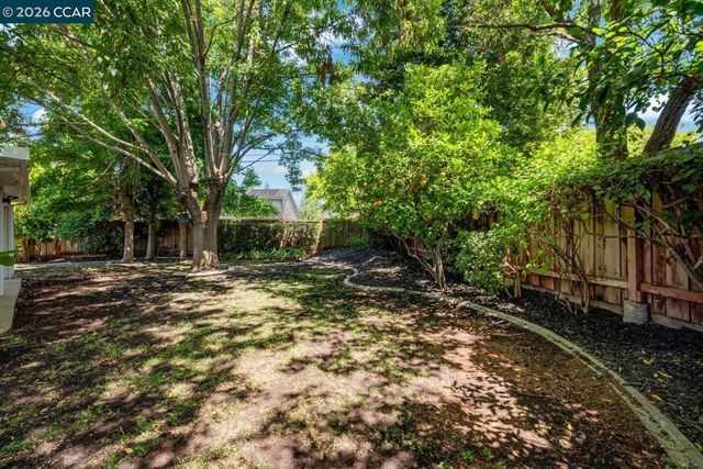 1642 Carriage Dr, Walnut Creek, CA 94598