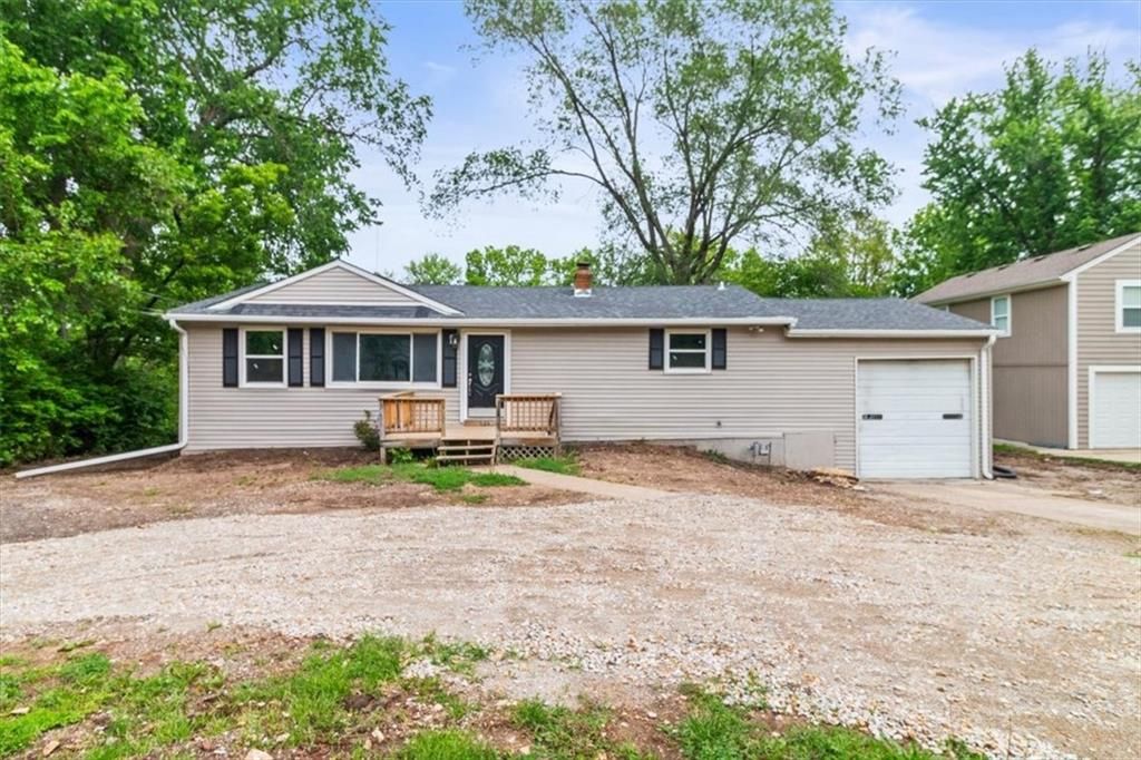 7104 E 67th Street, Kansas City, MO 64133