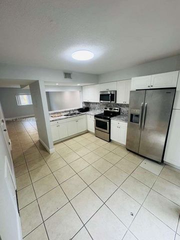 8270 SW 149th Ct 10-209, Miami, FL 33193