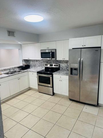 8270 SW 149th Ct 10-209, Miami, FL 33193