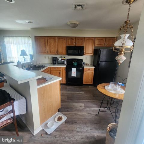 701 LEXINGTON WAY, Morgantown, PA 19543