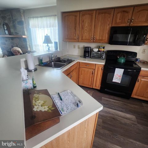 701 LEXINGTON WAY, Morgantown, PA 19543