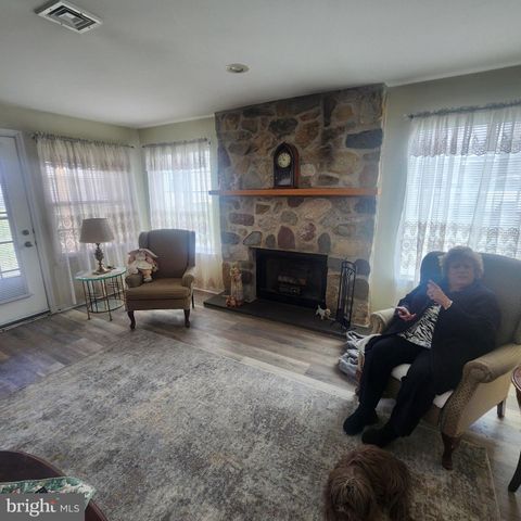 701 LEXINGTON WAY, Morgantown, PA 19543