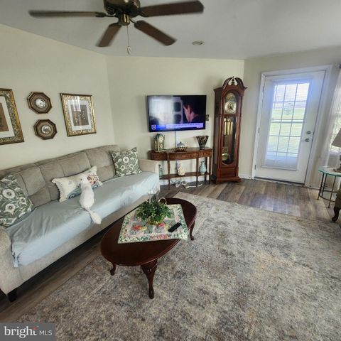 701 LEXINGTON WAY, Morgantown, PA 19543
