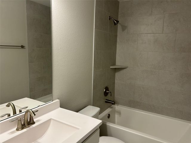 10250 Whitney Reach Drive, Rosharon, TX 77583