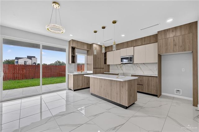 3411 S K Lane, Mcallen, TX 78503