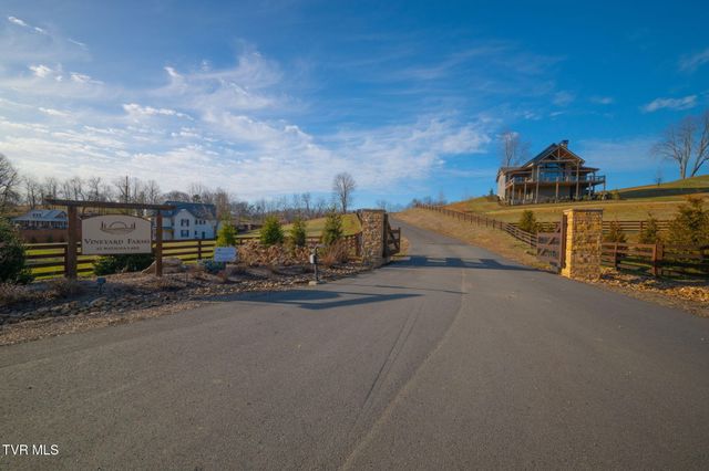 Lot 11 Farmhouse Village, Butler, TN 37640