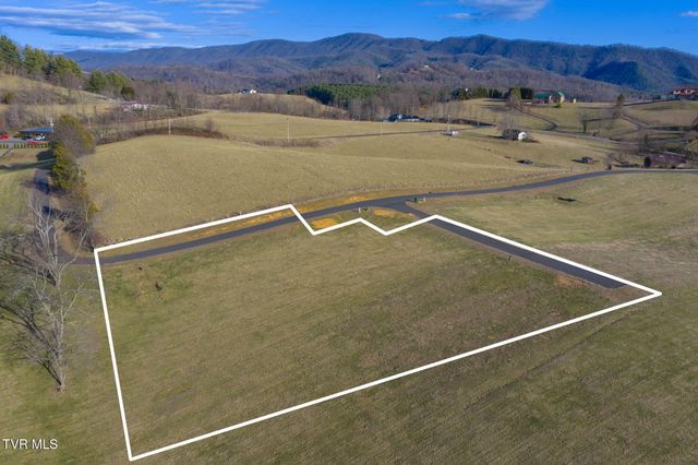 Lot 11 Farmhouse Village, Butler, TN 37640